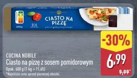 Ciasto na pizzę z sosem pomidorowym