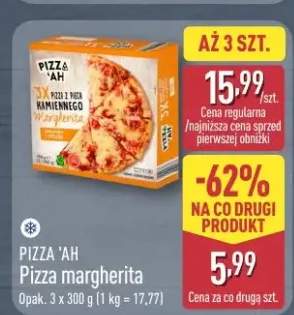 Pizza margherita Pizza 'Ah z pieca kamiennego