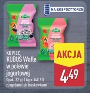 Wafle w polewie jogurtowej KUPIEC KUBUŚ z truskawkami